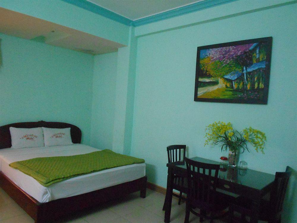 Valentine Hotel Hue Exterior photo